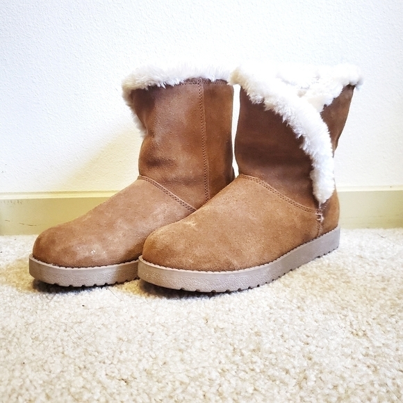 Target Women Faux Fur and Genuine Suede Snow Winter Boots [Tan/6] - Picture 3 of 5